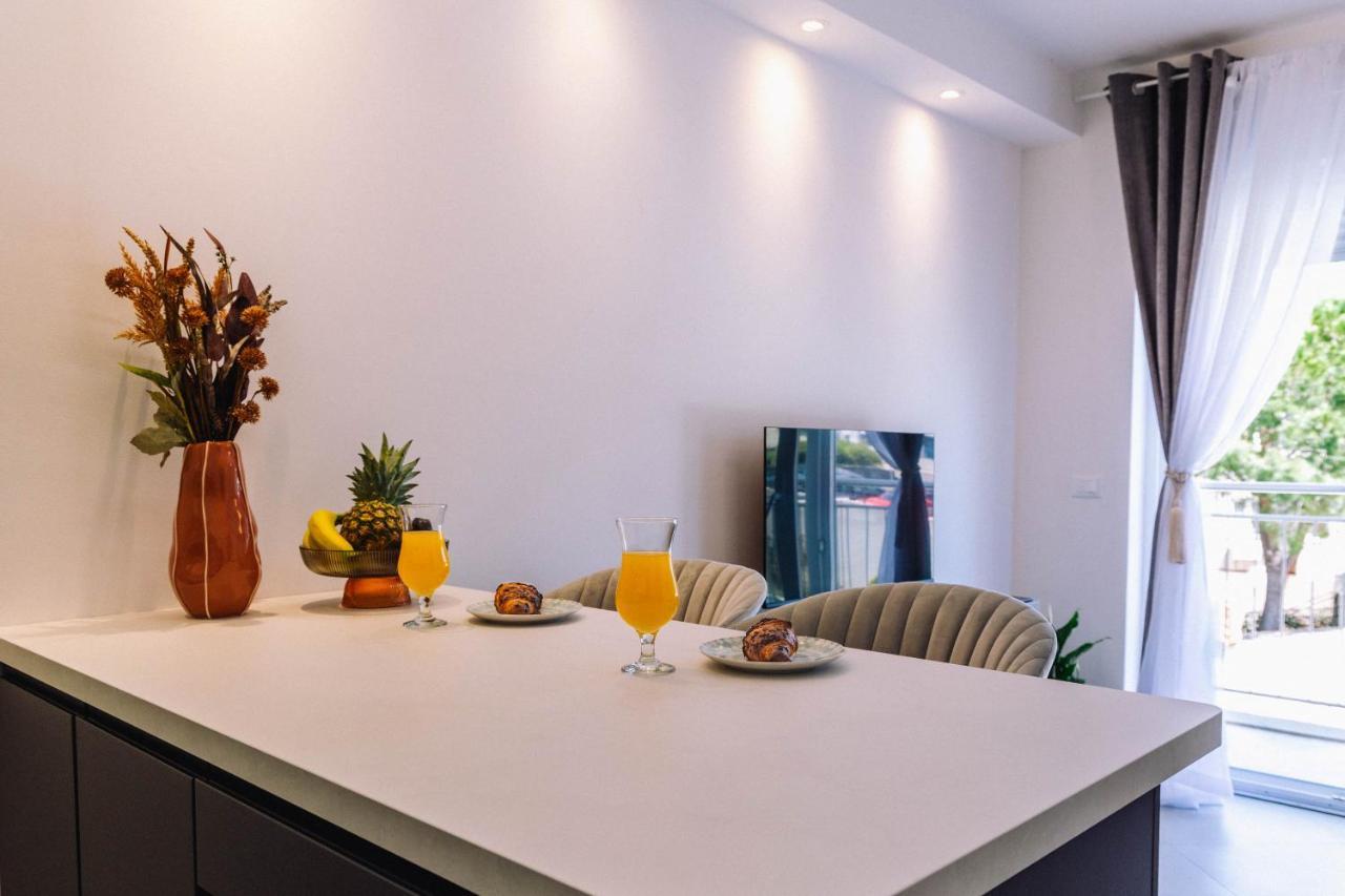 Brand New & Comfort Apartment L & L ,Free Parking + Close To Beach 杜布罗夫尼克 外观 照片